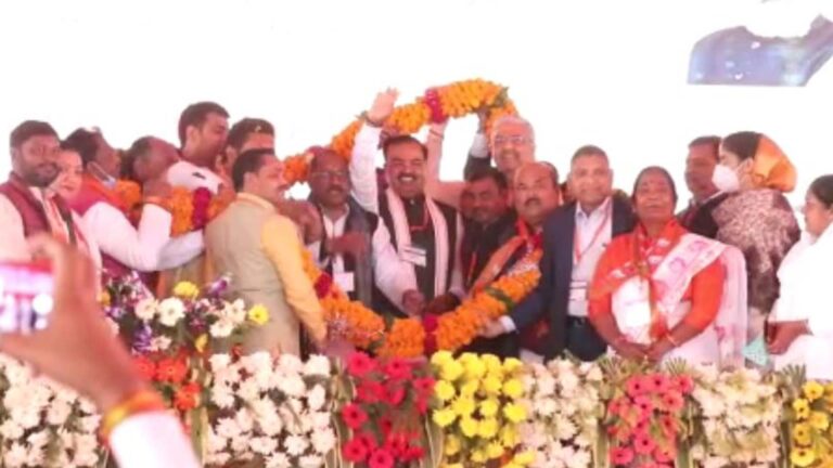 प्रदेश के उपमुख्यमंत्री की जनसभा, करोड़ों की परियोजनाओं का शिलान्यास