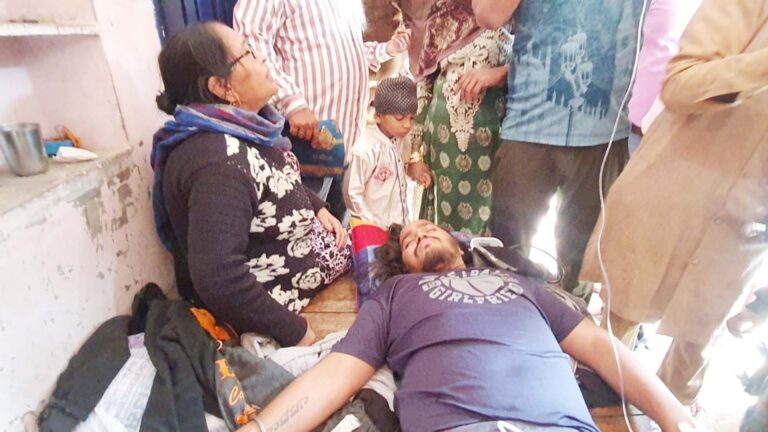 परिवार को नशीला पदार्थ देकर की लूट