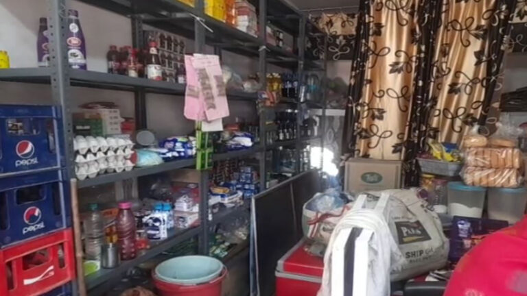 एक ही रात में दो दुकानों से चोरी