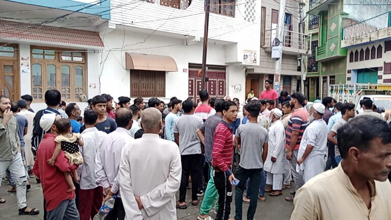 ग्रह कलेश के चलते फांसी लगाकर आत्महत्या