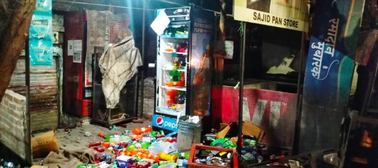 कन्फेक्शनरी की दुकान में की तोड़फोड़