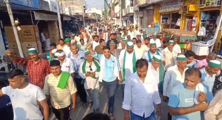 विद्युत निगम के खिलाफ किसानों का उमङा जन सैलाब