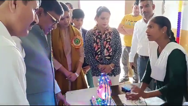 बाल ज्ञान निकेतन इण्टर कॉलेज में विज्ञान मेला का आयोजन किया गया